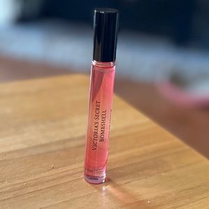 Victoria’s Secret Bombshell